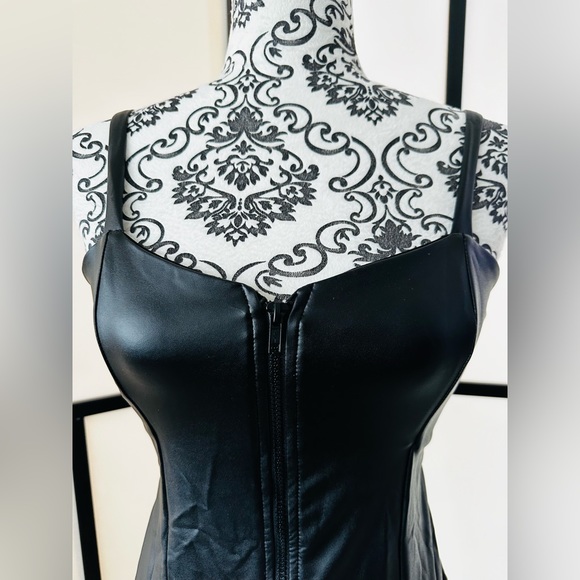 Blackmilk MS BOND ZIP DRESS LIMITED M Medium - Picture 4 of 5